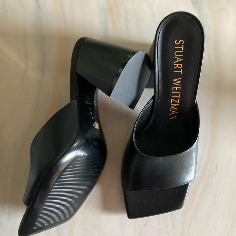 Chic Stuart Weitzman Block Heel